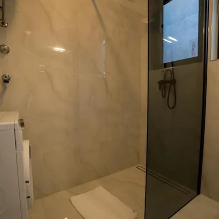 House With A Parking Space - 22303 Σπίτι διακοπών Vir